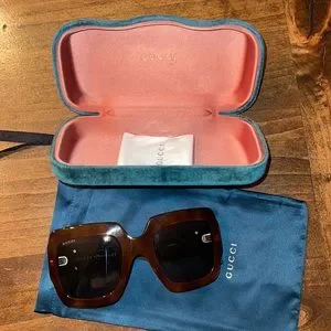 Gucci | Accessories | Gucci Oversized Sunglasses With Silver  display picture 1